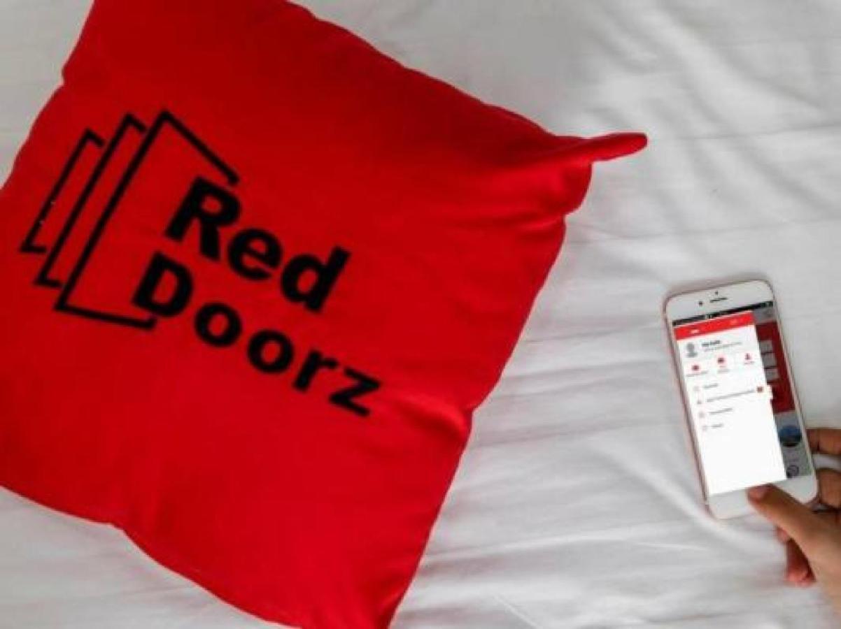 RedDoorz Syariah near Metropolitan Mall Bekasi Exterior foto